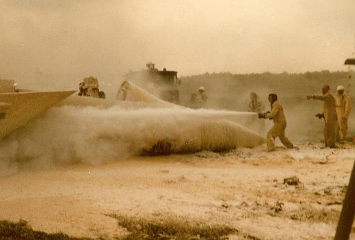 1981-09 crashF15-3.jpg